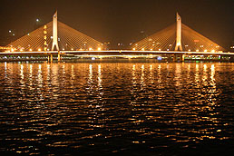 "Crayfish" bridge, Pearl River